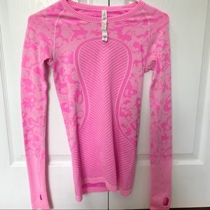 Lululemon Swiftly Tech Long Sleeve Crew